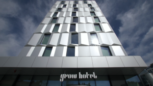 Fasadglas Grow Hotel